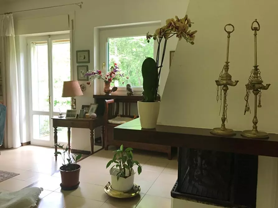 Immagine 21 di Villa in vendita  a Fivizzano