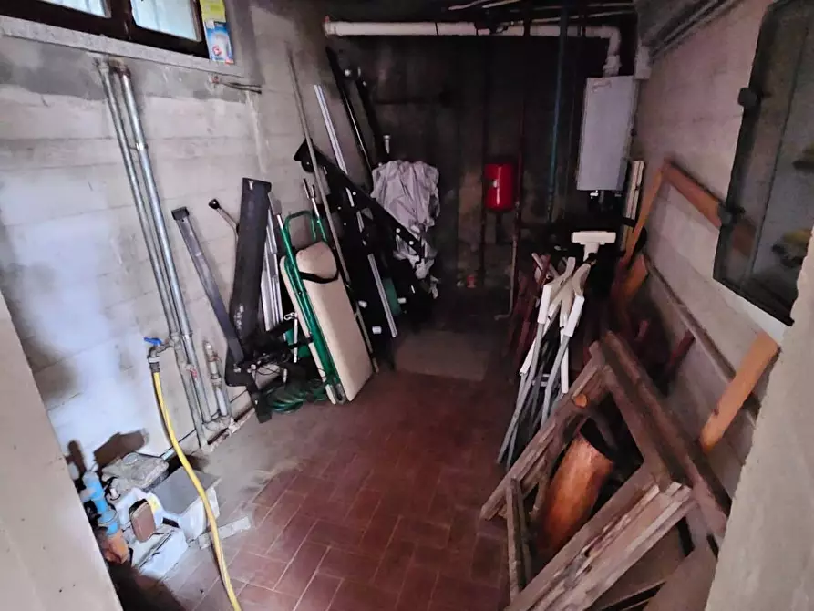 Immagine 31 di Casa indipendente in vendita  a Carrara