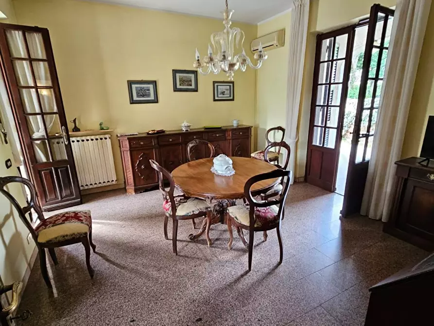 Immagine 7 di Casa indipendente in vendita  a Carrara