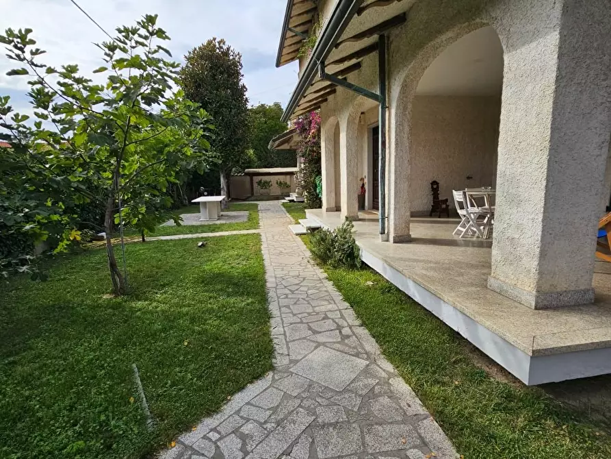 Immagine 32 di Casa indipendente in vendita  a Carrara