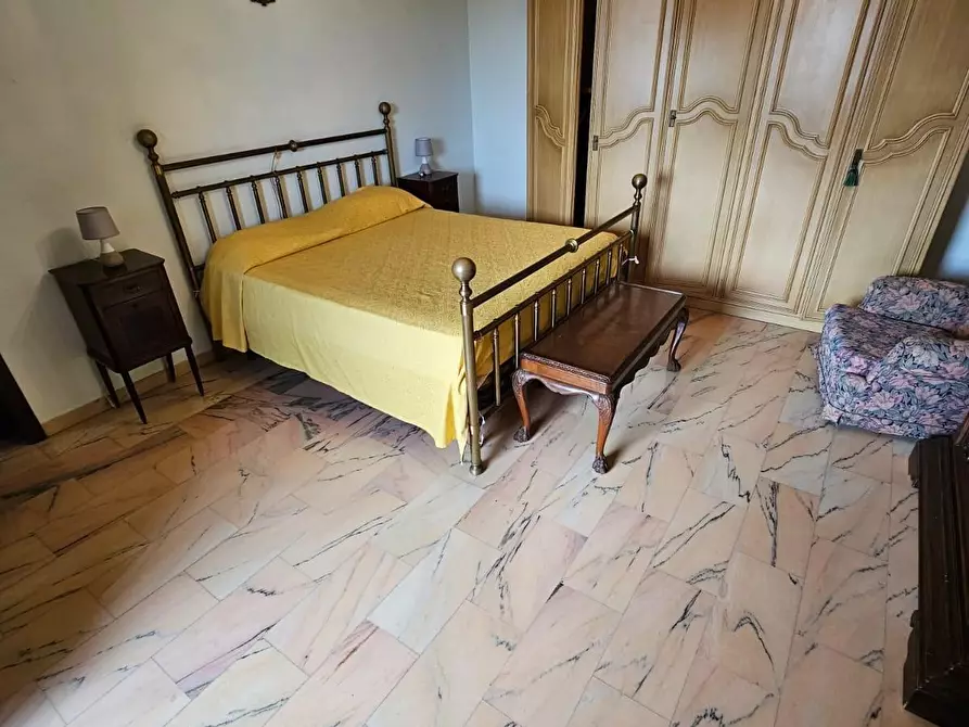 Immagine 15 di Casa indipendente in vendita  a Carrara