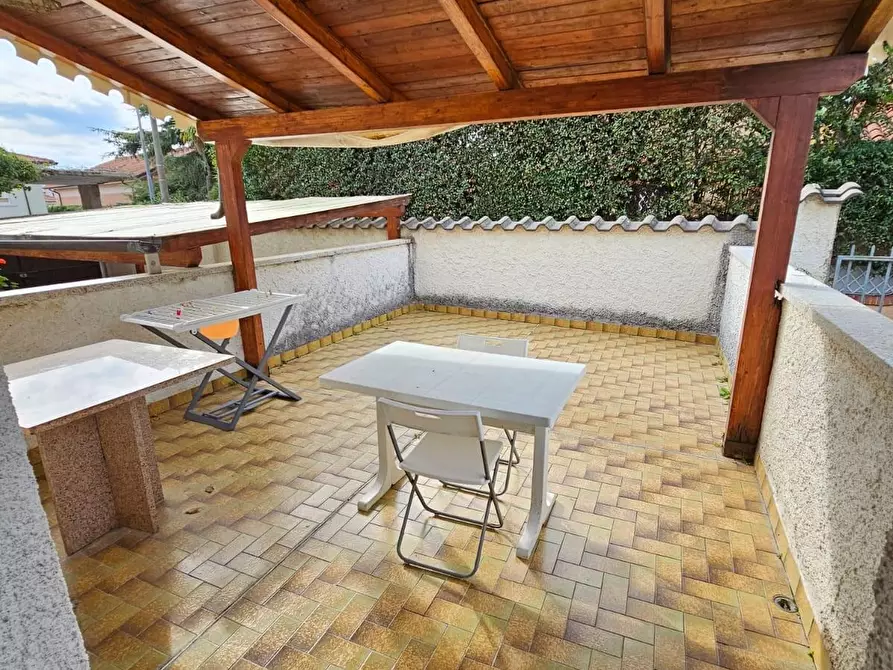 Immagine 11 di Casa indipendente in vendita  a Carrara