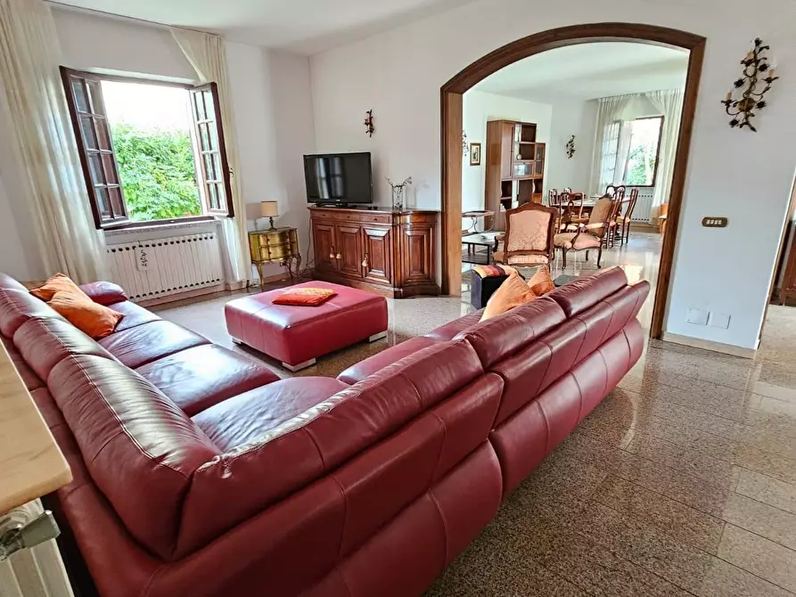 Immagine 3 di Casa indipendente in vendita  a Carrara