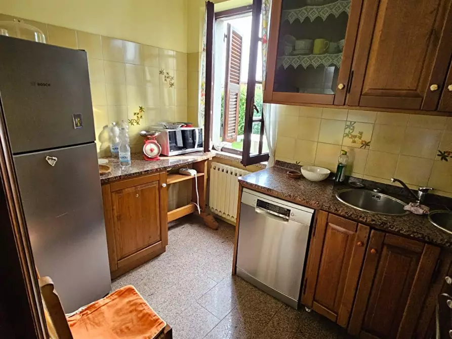 Immagine 9 di Casa indipendente in vendita  a Carrara