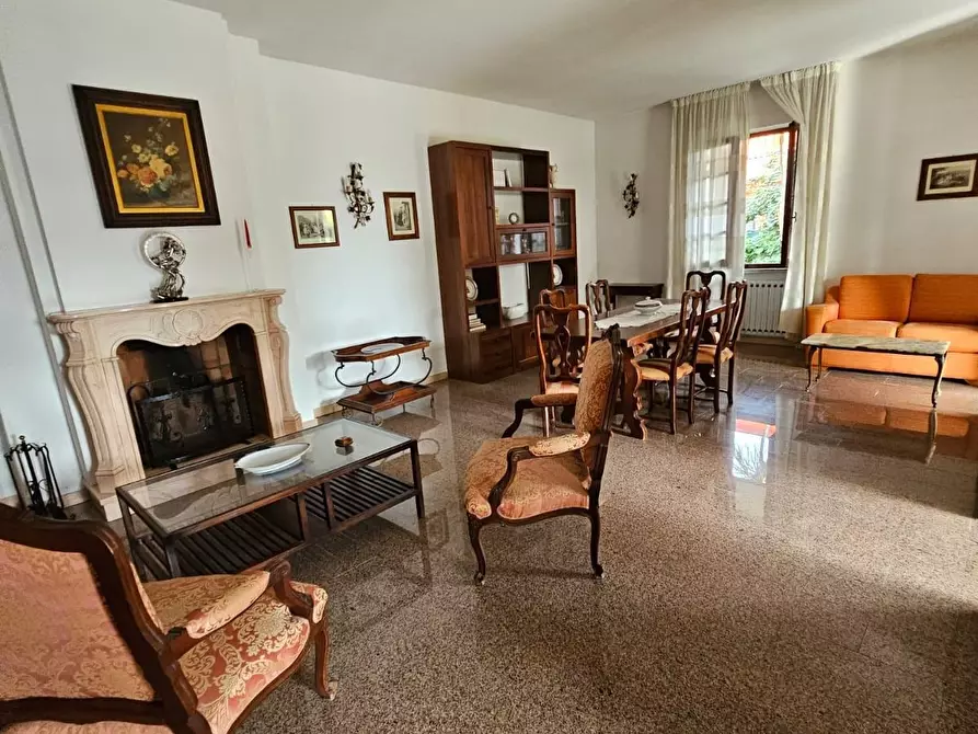 Immagine 5 di Casa indipendente in vendita  a Carrara