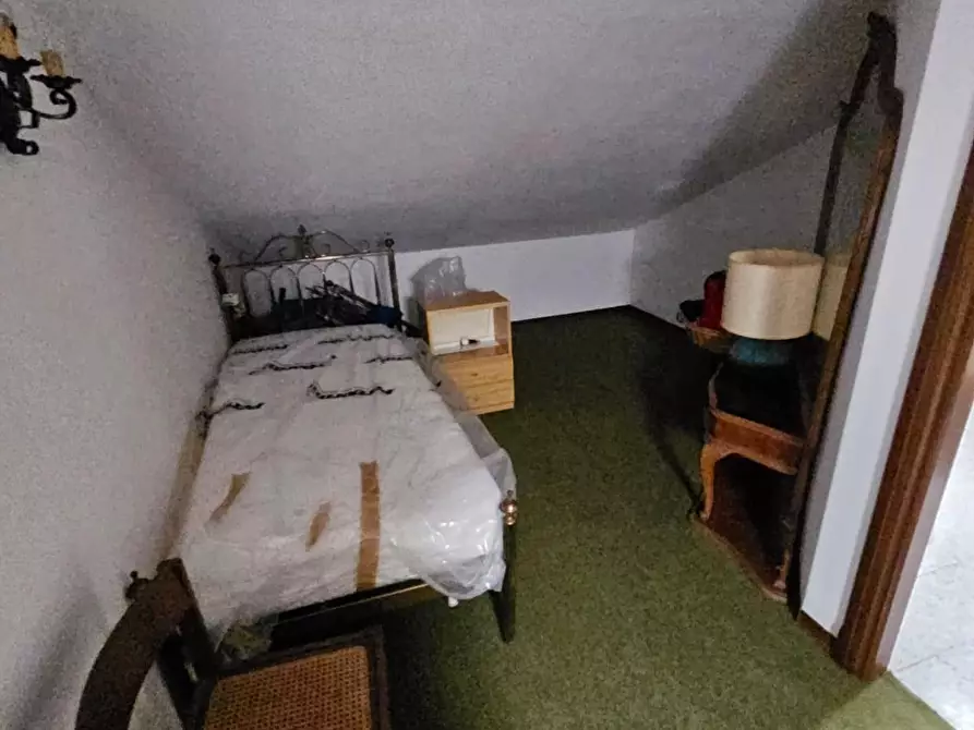 Immagine 22 di Casa indipendente in vendita  a Carrara