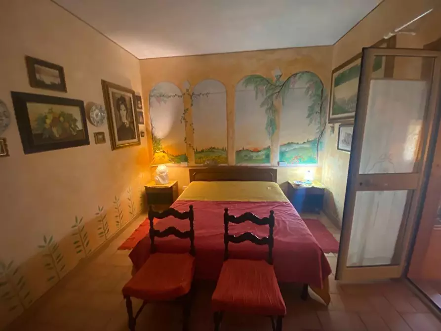 Immagine 18 di Casa colonica in vendita  a Manciano