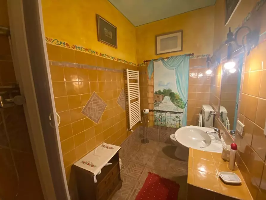 Immagine 22 di Casa colonica in vendita  a Manciano