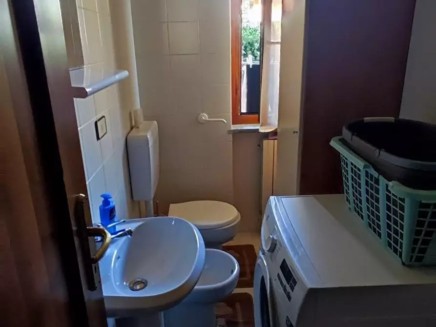 Immagine 14 di Appartamento in vendita  a Massa