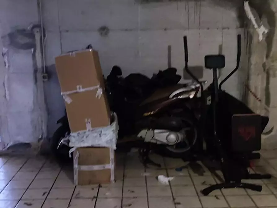 Immagine 15 di Appartamento in vendita  a Massa