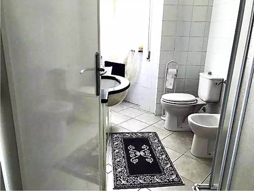 Immagine 13 di Appartamento in vendita  a Massa