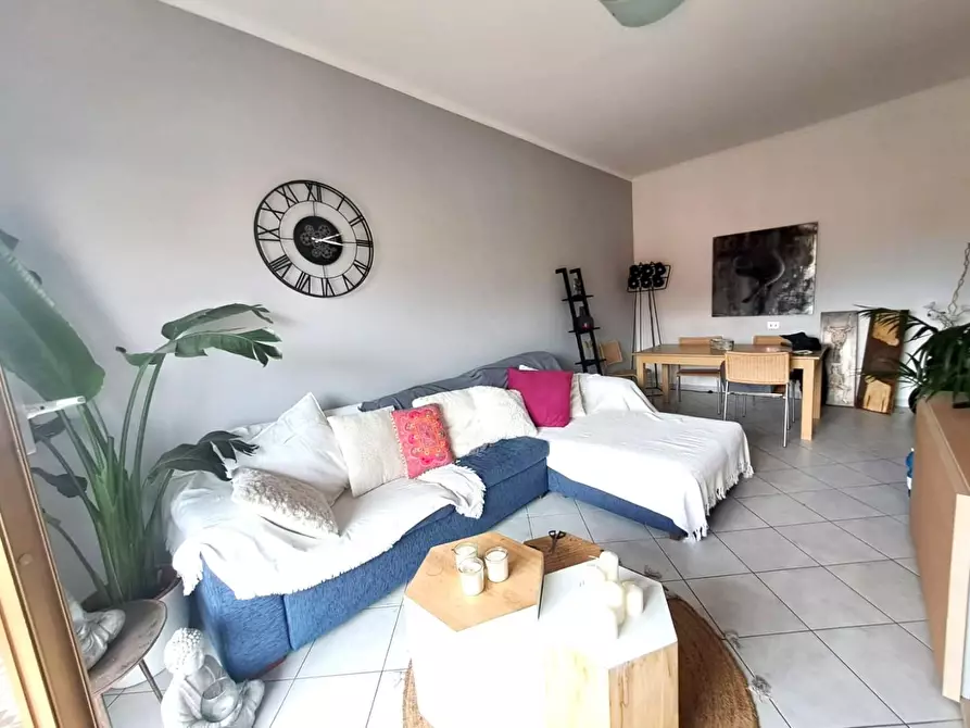 Immagine 6 di Appartamento in vendita  a Massa