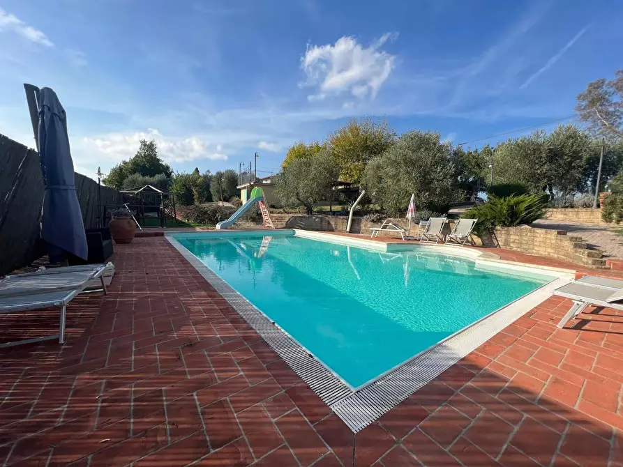 Immagine 7 di Villa in vendita  a Cerreto Guidi