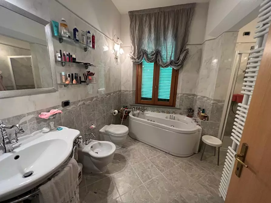 Immagine 65 di Villa in vendita  a Cerreto Guidi