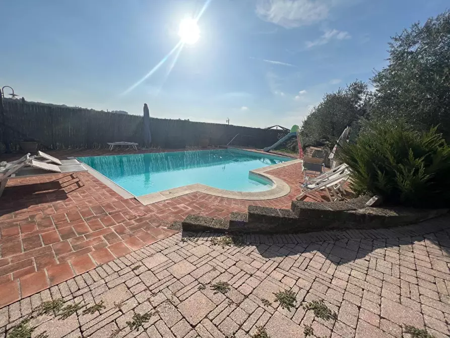 Immagine 9 di Villa in vendita  a Cerreto Guidi