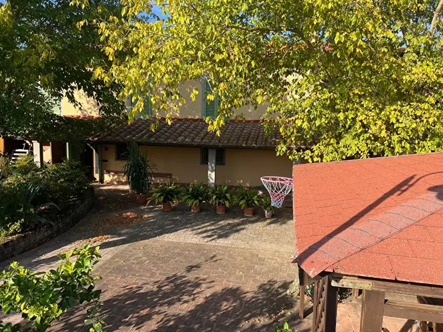 Immagine 14 di Villa in vendita  a Cerreto Guidi