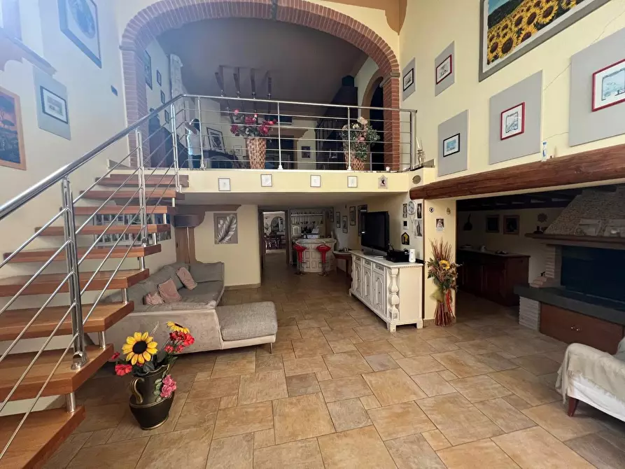 Immagine 17 di Villa in vendita  a Cerreto Guidi