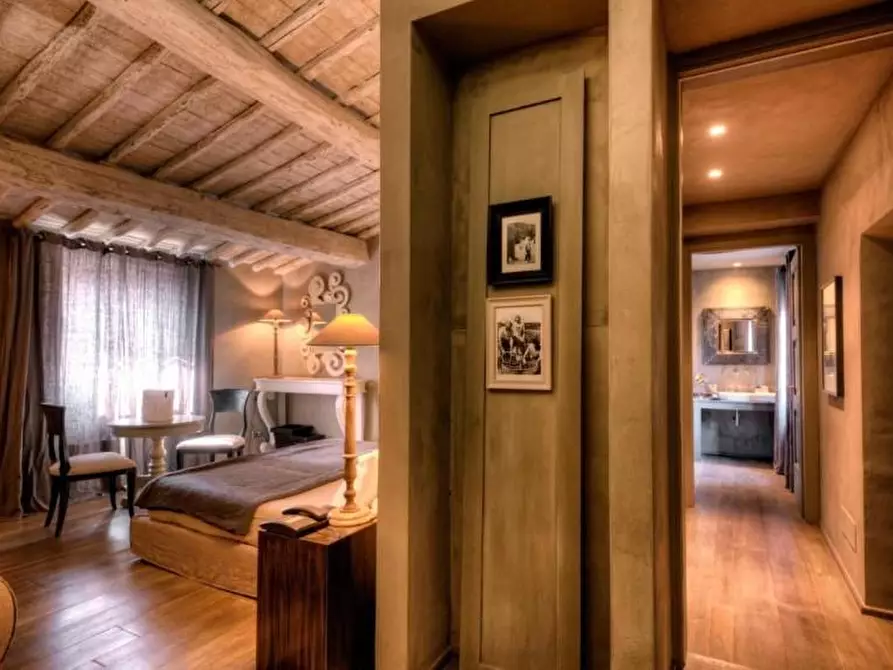 Immagine 30 di Albergo/B&B/Residence in vendita  a Montevarchi