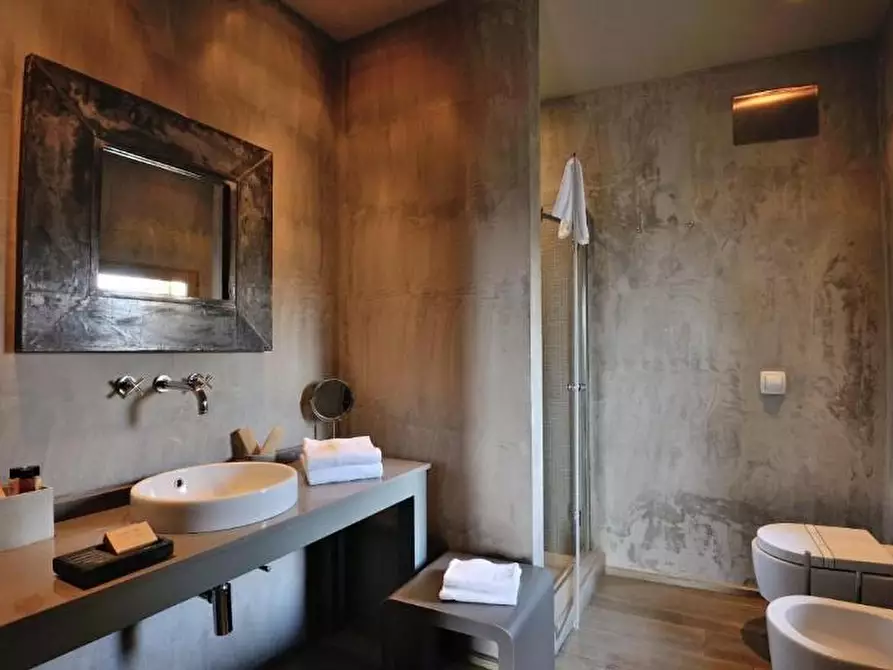 Immagine 38 di Albergo/B&B/Residence in vendita  a Montevarchi