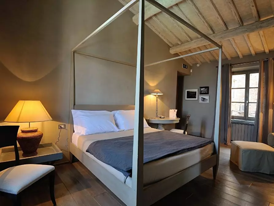 Immagine 26 di Albergo/B&B/Residence in vendita  a Montevarchi