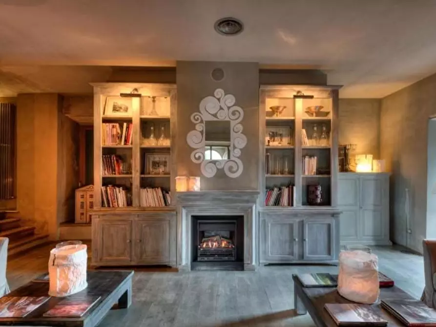 Immagine 13 di Albergo/B&B/Residence in vendita  a Montevarchi