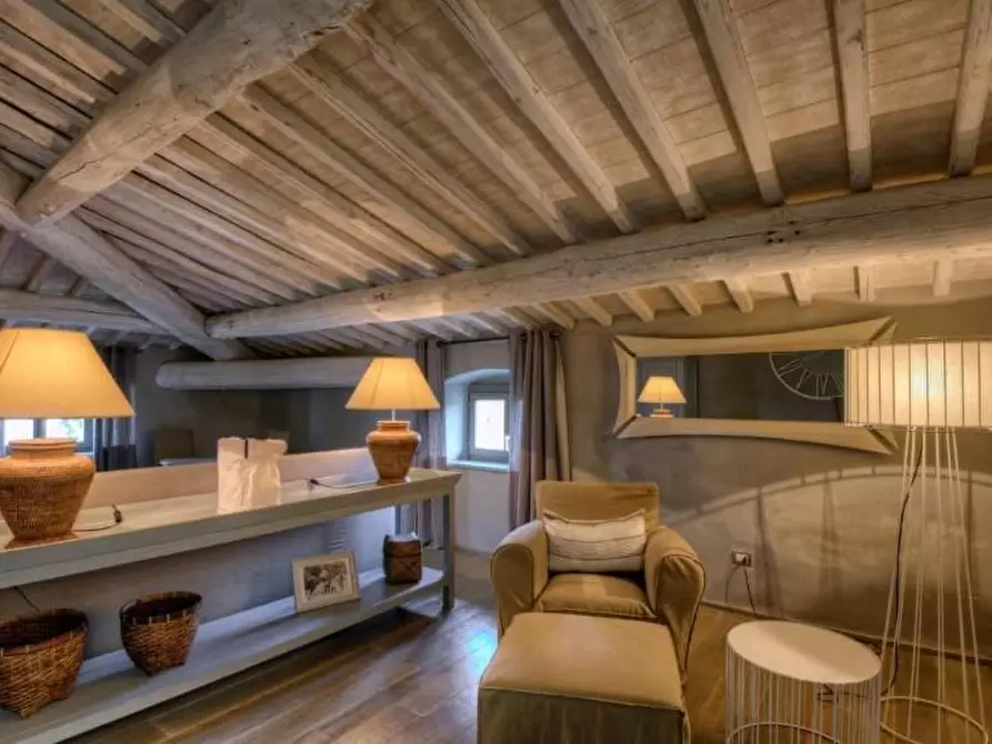 Immagine 22 di Albergo/B&B/Residence in vendita  a Montevarchi