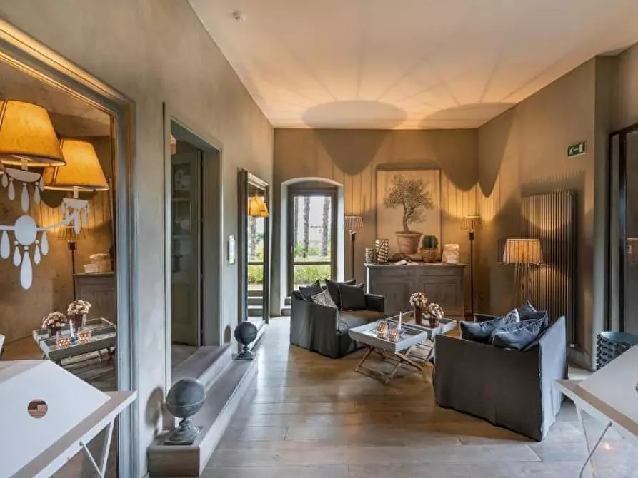 Immagine 16 di Albergo/B&B/Residence in vendita  a Montevarchi