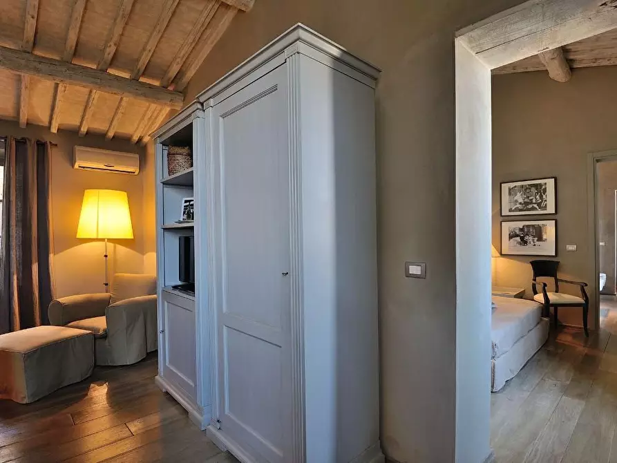 Immagine 25 di Albergo/B&B/Residence in vendita  a Montevarchi