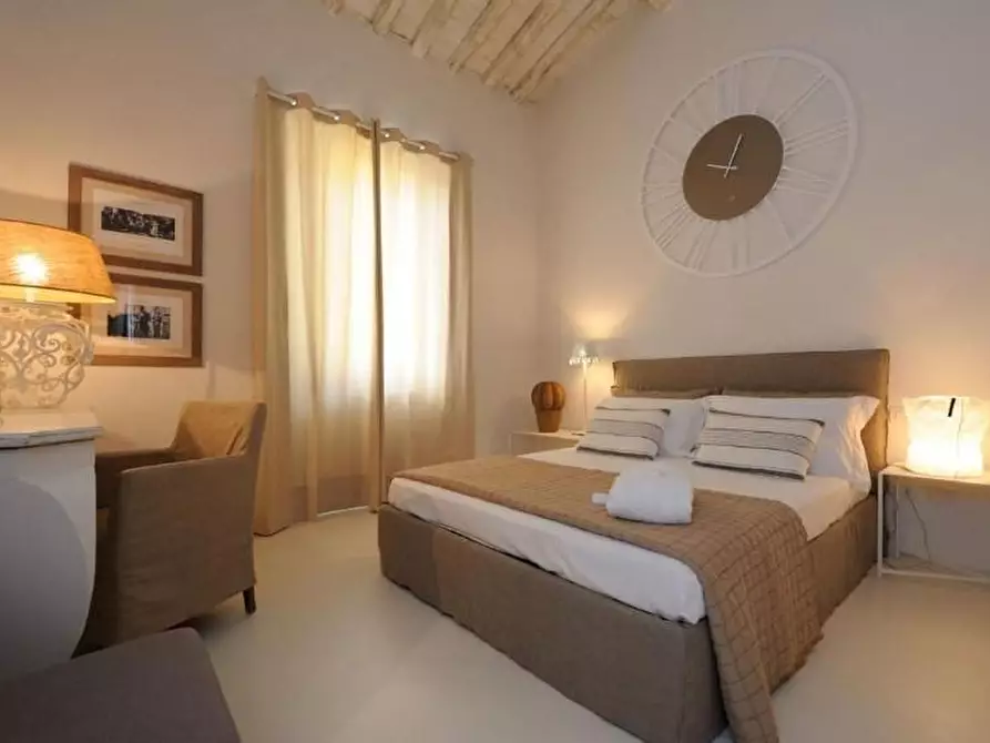 Immagine 35 di Albergo/B&B/Residence in vendita  a Montevarchi