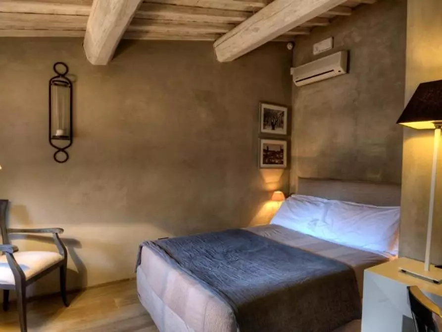 Immagine 31 di Albergo/B&B/Residence in vendita  a Montevarchi