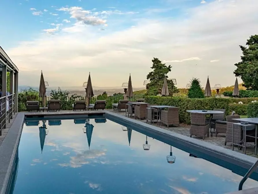 Immagine 5 di Albergo/B&B/Residence in vendita  a Montevarchi