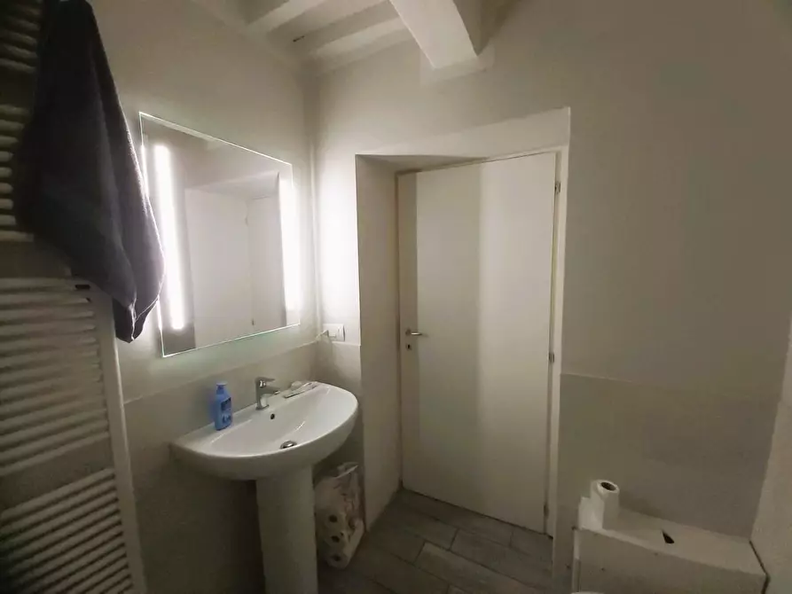 Immagine 15 di Appartamento in vendita  a Buti