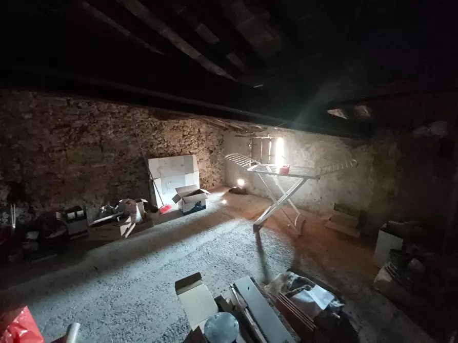 Immagine 23 di Appartamento in vendita  a Buti