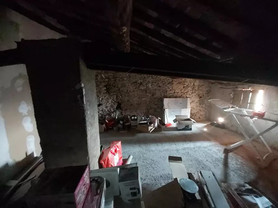 Immagine 22 di Appartamento in vendita  a Buti