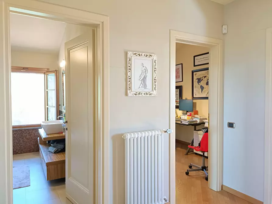 Immagine 39 di Villa in vendita  a San Miniato