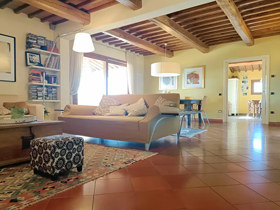 Immagine 11 di Villa in vendita  a San Miniato