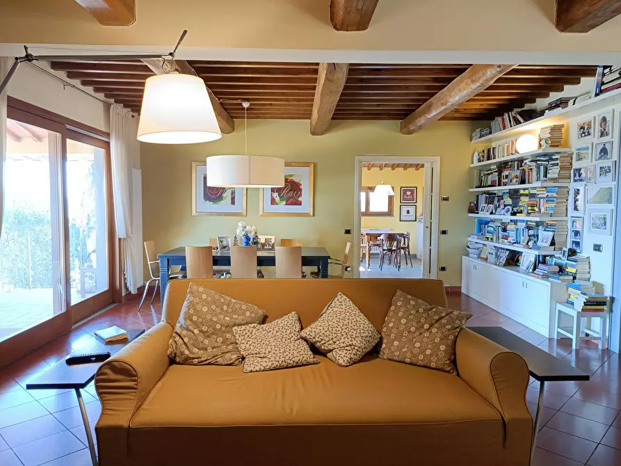 Immagine 18 di Villa in vendita  a San Miniato