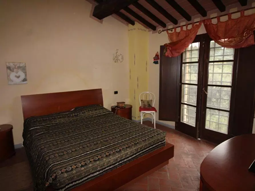 Immagine 6 di Porzione di casa in vendita  a Crespina Lorenzana