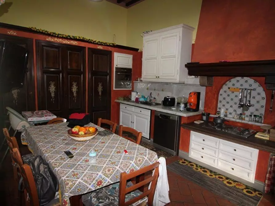 Immagine 4 di Porzione di casa in vendita  a Crespina Lorenzana