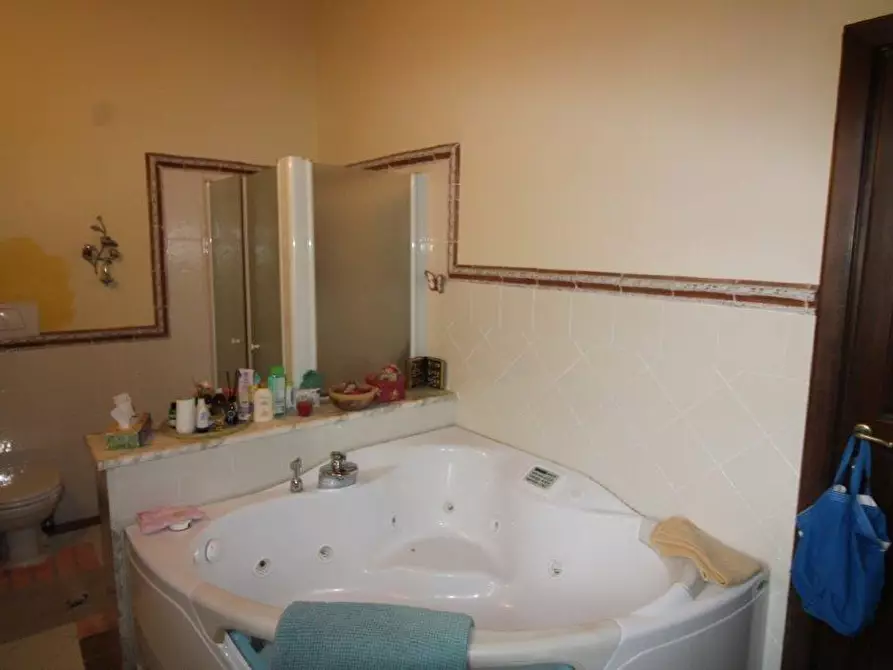 Immagine 9 di Porzione di casa in vendita  a Crespina Lorenzana