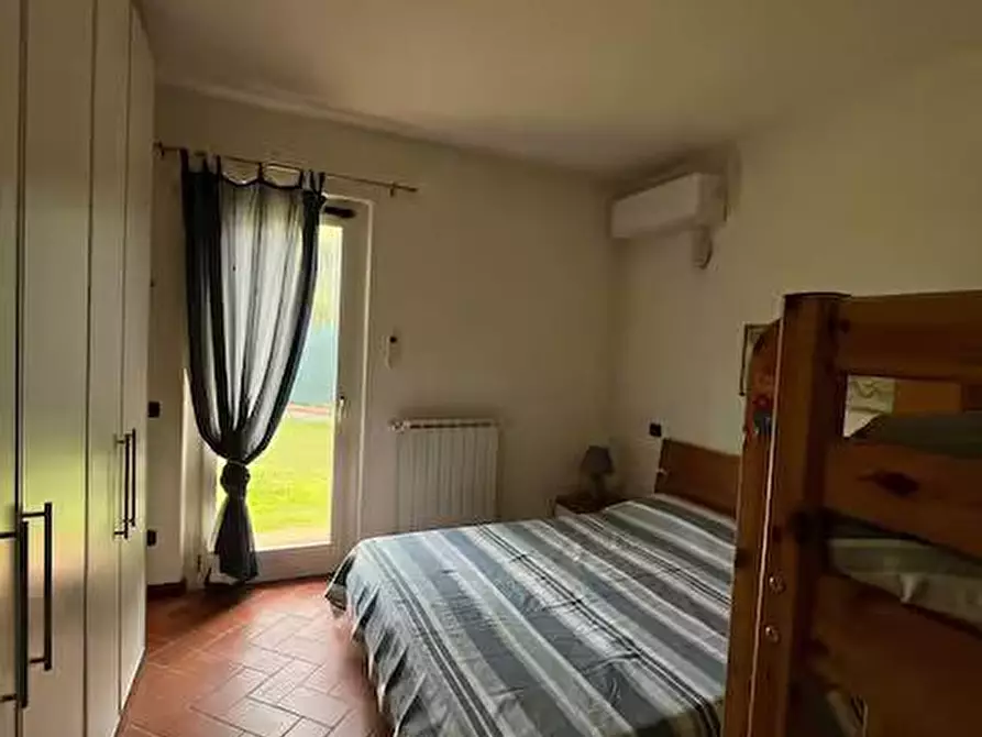 Immagine 5 di Casa indipendente in affitto  a Massa