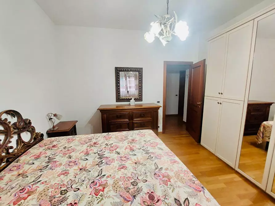 Immagine 33 di Appartamento in vendita  a Viareggio