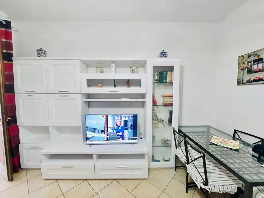 Immagine 20 di Appartamento in vendita  a Viareggio