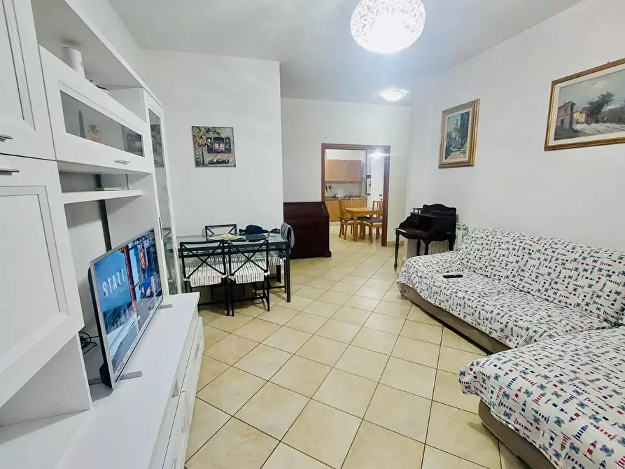 Immagine 21 di Appartamento in vendita  a Viareggio