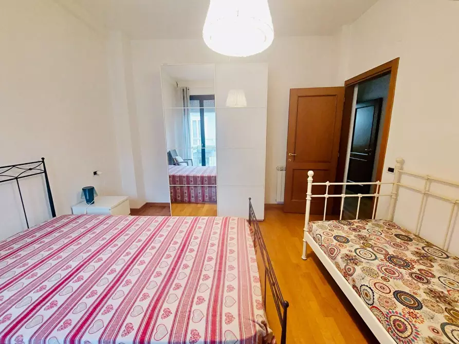 Immagine 36 di Appartamento in vendita  a Viareggio