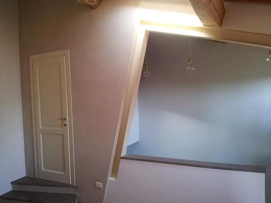 Immagine 28 di Appartamento in affitto  a Peccioli