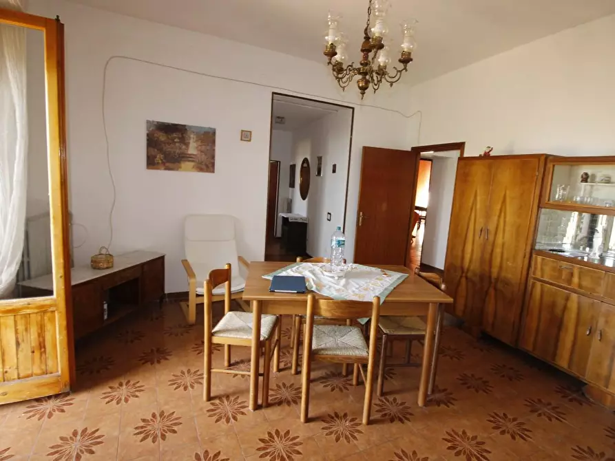 Immagine 4 di Appartamento in vendita  a Casole D'elsa