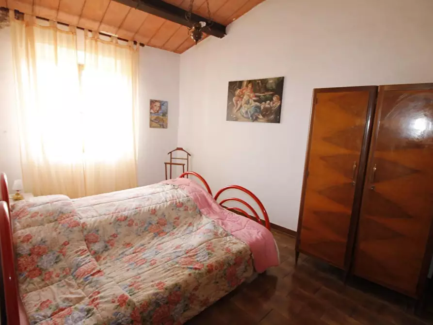 Immagine 10 di Appartamento in vendita  a Casole D'elsa