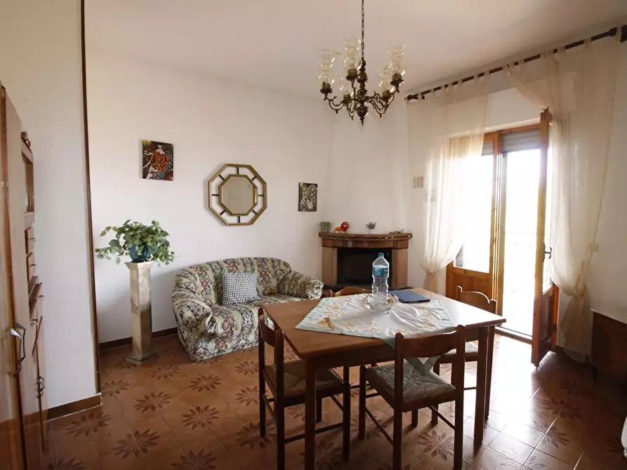 Immagine 5 di Appartamento in vendita  a Casole D'elsa