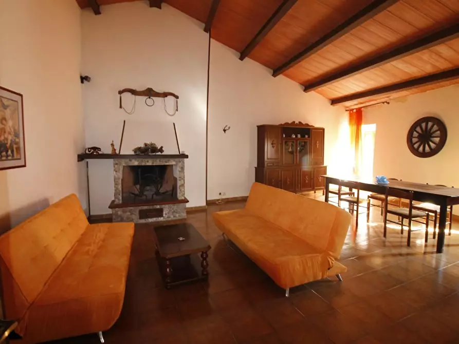 Immagine 3 di Appartamento in vendita  a Casole D'elsa